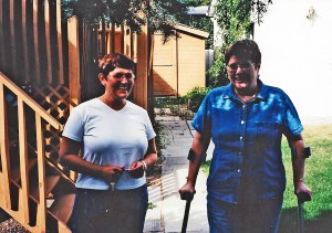Gwynne & Gayle on crutches-Aug 1999_edited-1