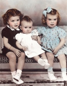 Moore sisters 1945