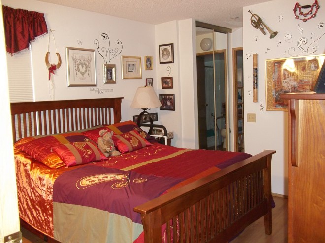 Bedroom Southeast Corner into Ensuite